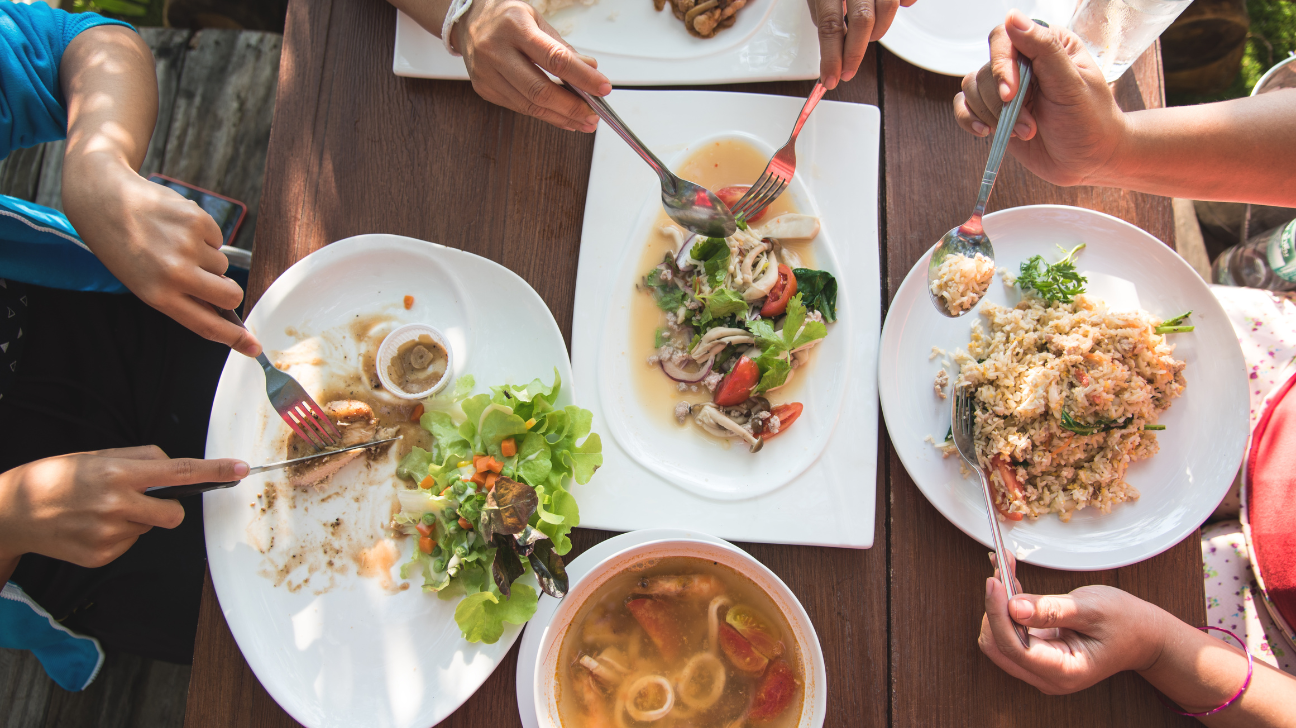 Keep your casual dining business compliant with training for food safety in food service.